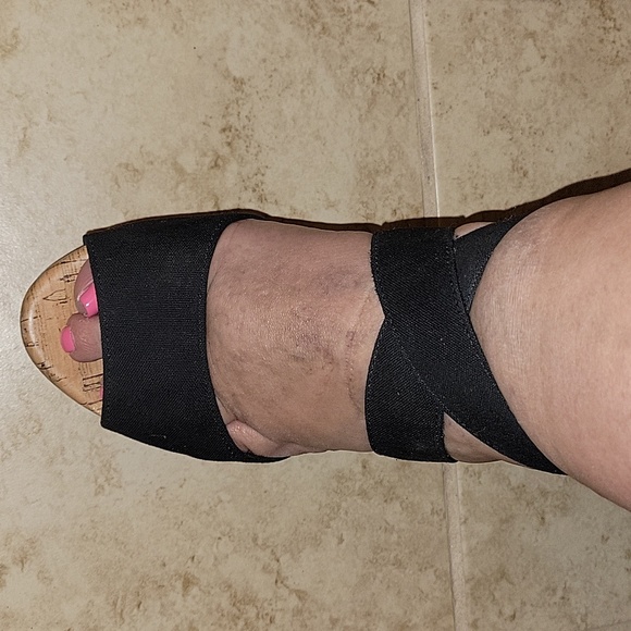 Women's Wedges EXCELLENT CONDITION Worn twice Size 9 1/2 - Picture 4 of 10